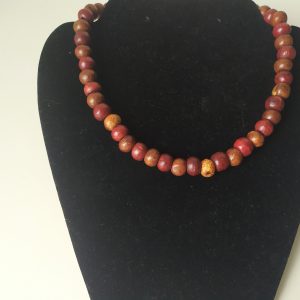Collier ras-de-cou en perles de bois (rouge)